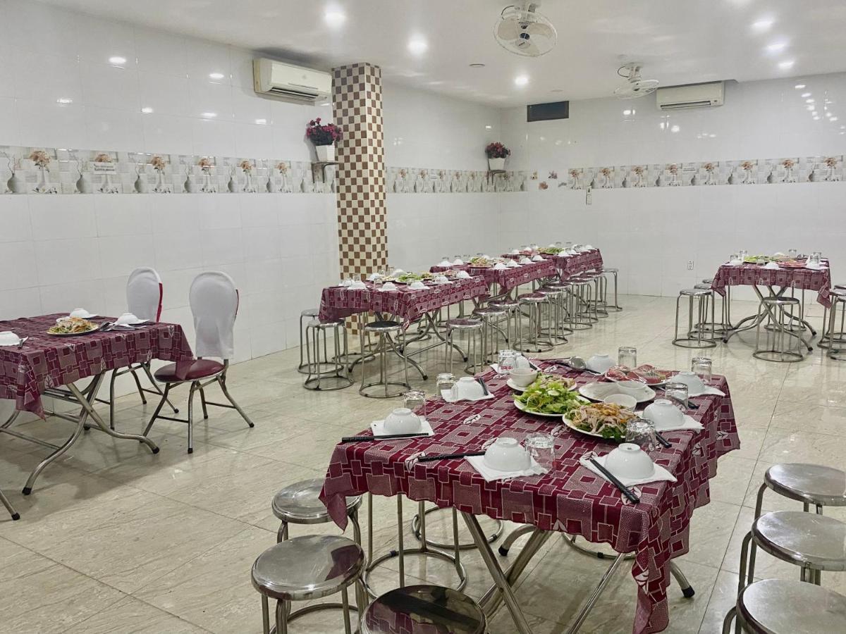 Nhu Hien Hotel Hue Exterior photo